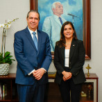 Embajadora de EEUU visita a Francisco Javier