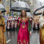 La lluvia no apaga la fiesta de la Hispanidad en Nueva York