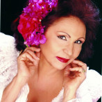 María Antonieta Ronzino: cantante y poeta, más de 50 años en el mundo del espectáculo