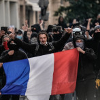 Macron promete castigos para saqueadores y pide frente unido contra 