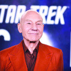 Patrick Stewart: el futuro comandante de una nave estelar que creció en un hogar violento y sin baño