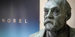 Busto de Alfred Nobel.