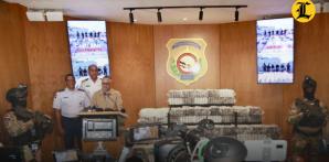 VIDEO: Ocupan 450 paquetes de cocaína en las costas de Baní y apresan a cuatro venezolanos