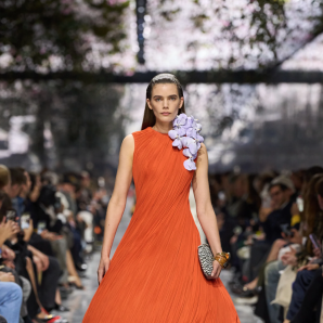 El poder del rojo: cuando la moda se convierte en un latido de vida