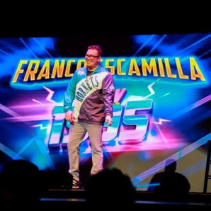 Franco Escamilla trae la nostalgia y el humor ácido de “1995” a República Dominicana.