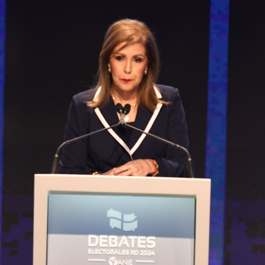 Ingrid Mendoza durante el debate