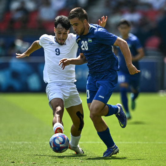 RD al anotar el primer gol frente a Uzbekistán