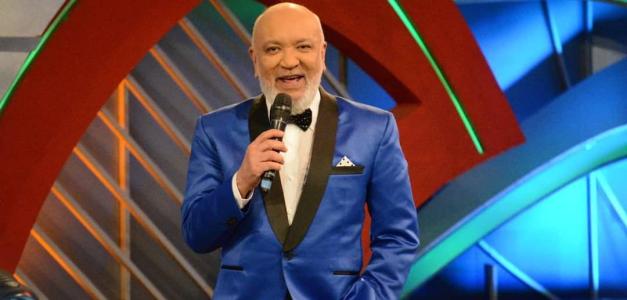 Jochy Santos está en una situación de reflexión para decidir el destino de su programa "Divertido con Jochy", que enfrenta inconvenientes de transmisión por Telemicro.