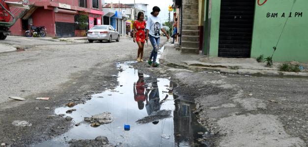 Las calles están deterioradas en el sector.