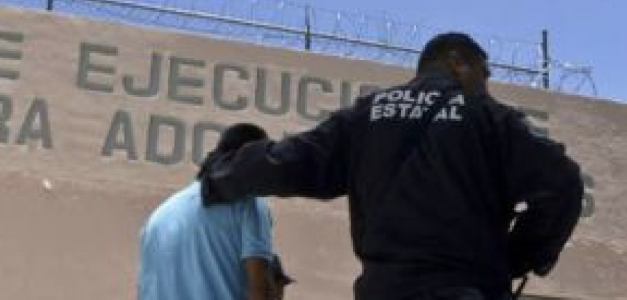 Menores han denunciado ser víctimas de maltrato físico por algunos policías.