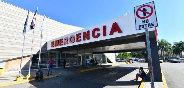 Poco flujo de pacientes en el hospital Doctor Dario Contreras en vispera de Nochebuena