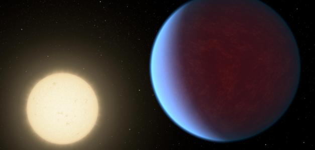 En esta ilustración, proporcionada por la NASA en 2017, se muestra el planeta 55 Cancri e, derecha, orbitando su estrella