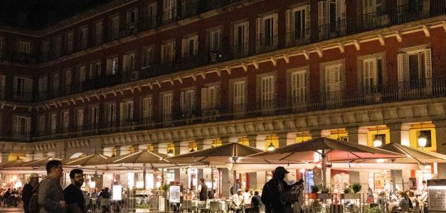 Viajes 20 de noviembre Plaza Mayor de noche