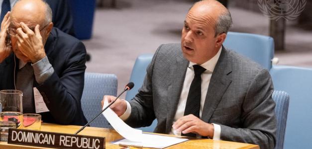 José Blanco, embajador dominicano ante la ONU, durante su exposición.