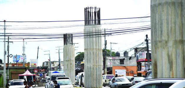 Proceso de construcción para extender la línea 1 del Metro de Santo Domingo.
