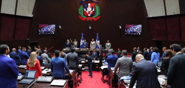 Aun cuando el Senado aprobó con agilidad la reforma al Código de Trabajo el pasado 16 de octubre, el proyecto se encuentra estancado en la Cámara de Diputados.