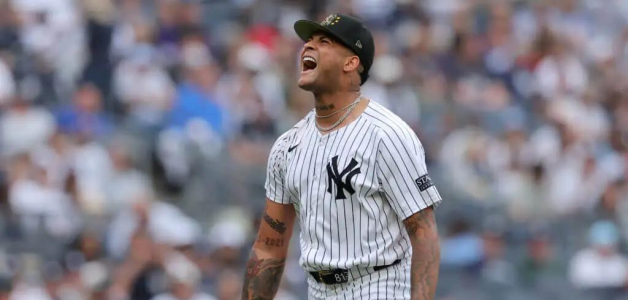 Luis Gil recibió 15 votos de primer lugar. Superó al jardinero Colton Cowser.