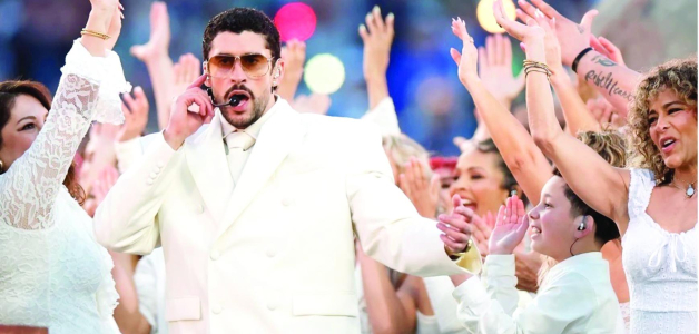 Bad Bunny en el show de medio tiempo del Super Bowl 2026  en Santa Clara, California.