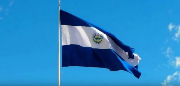 Bandera de El Salvador.