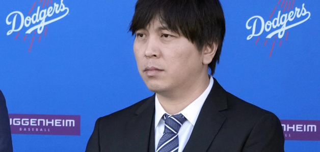 Ippei Mizuhara durante una conferencia de prensa en Los Ángeles antes de que explotara el escándalo de las apuestas.