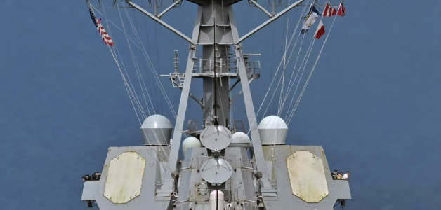 El buque de guerra USS Gravely atraca en Puerto España el 26 de octubre de 2025. El buque estadounidense visitará Trinidad y Tobago para realizar ejercicios conjuntos cerca de la costa venezolana, en medio de la campaña de Washington contra presuntos narcotraficantes en la región.