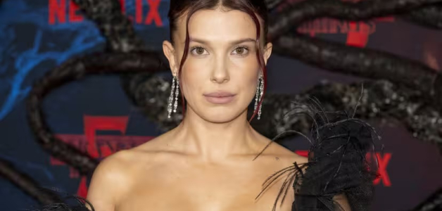 La actriz y productora británica Millie Bobby Brown asistió al estreno en la alfombra roja de Los Ángeles de la quinta temporada de "Stranger Things" de Netflix.