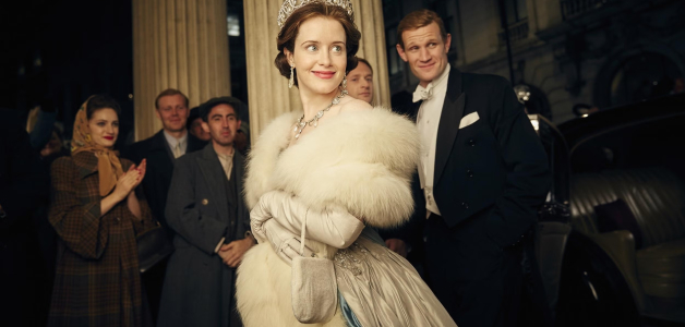 Claire Foy como la reina Isabel II y Matt Smith como Felipe, duque de Edimburgo, en el éxito de Netflix “The Crown”.