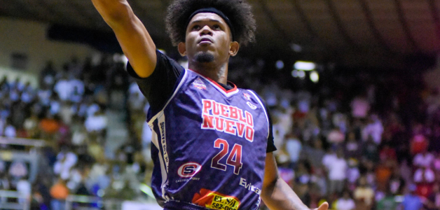 Alberson Pimentel  fue el líder anotador en la victoria de Pueblo Nuevo sobre Sameji, en el tercer partido de la final del baloncesto superior de Santiago.
