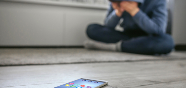 La tristeza que es una emoción genuina se ha transformado en un recurso para conseguir 'likes' y seguidores en las diferentes plataformas