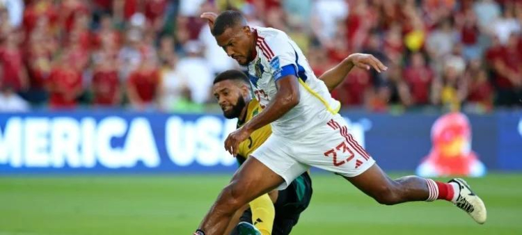 Salomón Rondón marcó su segundo gol en la Copa América 2024 al anotar en la victoria 3-0 de Venezuela ante Jamaica.
