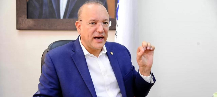 Ulises Rodríguez, alcalde de Santiago.