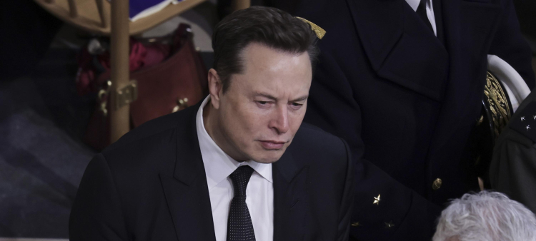 Elon Musk asiste a la reapertura de la Catedral de Notre Dame en París el 7 de diciembre del 2024.