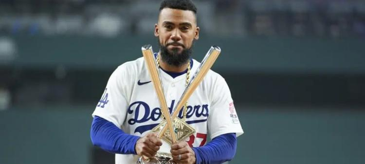 Teoscar Hernández finalmente se quedó con su equipo, los Dodgers.