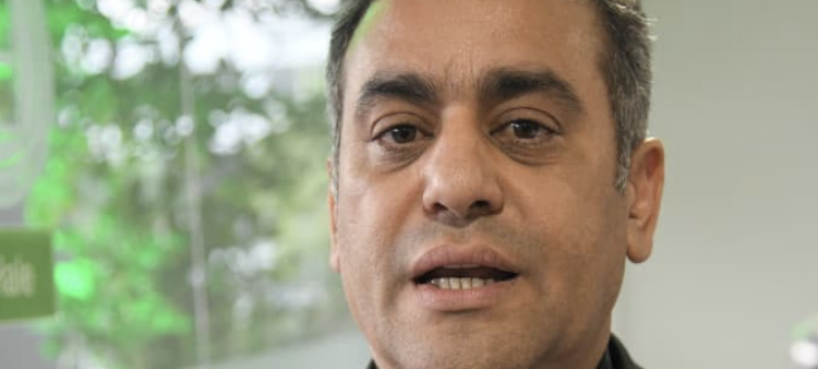 El padre Isaac García de la Cruz, rector de la UCNE.