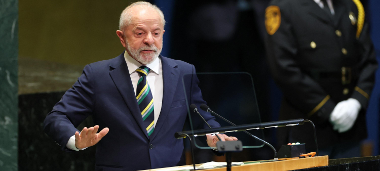 El presidente de Brasil, Luiz Inácio Lula da Silva, habla durante el debate general de la Asamblea General de las Naciones Unidas en la sede de la ONU en la ciudad de Nueva York el 23 de septiembre de 2025.