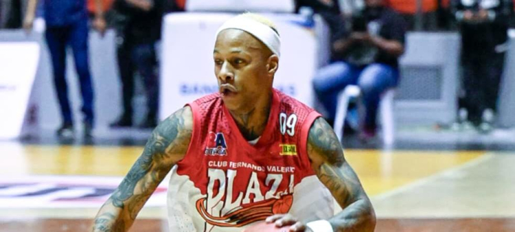 Oliver García estableció una marca personal de 42 puntos en el triunfo del Plaza Valerio.