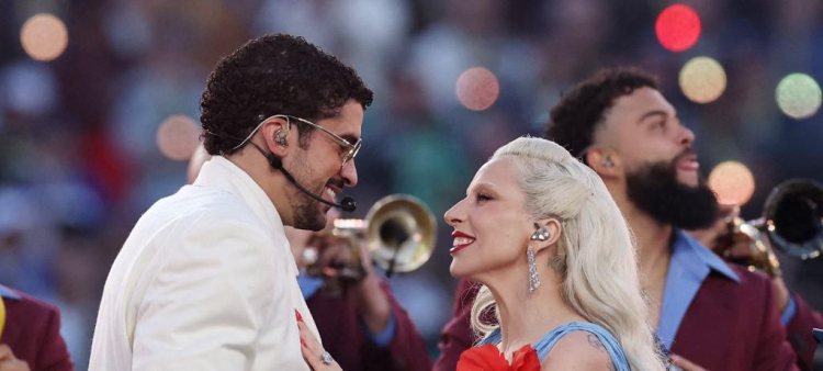 Trump "tiene una versión errónea de los latinos. Cree que traemos delincuencia, malos hábitos, cuando nosotros siempre hemos trabajado (...) El racismo todavía sigue en pie en el siglo XXI", dijo Lenny Medina