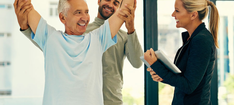 Realidad. En el país existen pocos entrenadores personales con certificación especializada en envejecientes.