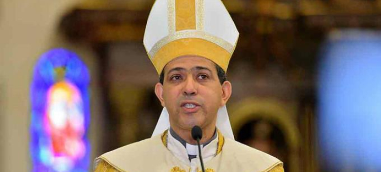 Tomás Morel Diplán durante la homilía en Santiago.