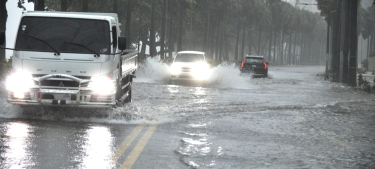 Inundaciones urbanas por Tormenta Tropical Franklin.