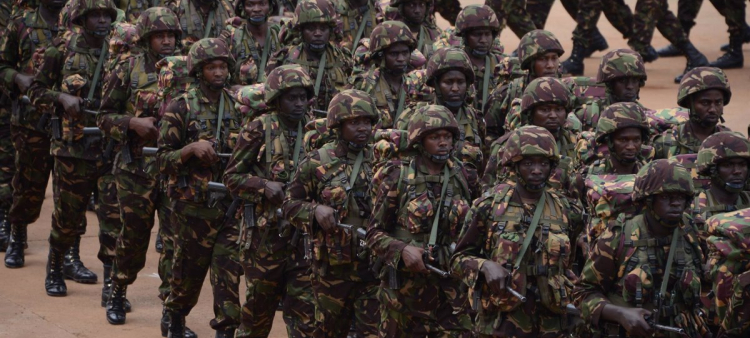 Los soldados de las Fuerzas Armadas de Kenia tienen vasta experiencia en la lucha contra grupos terroristas y conflictos internacionales