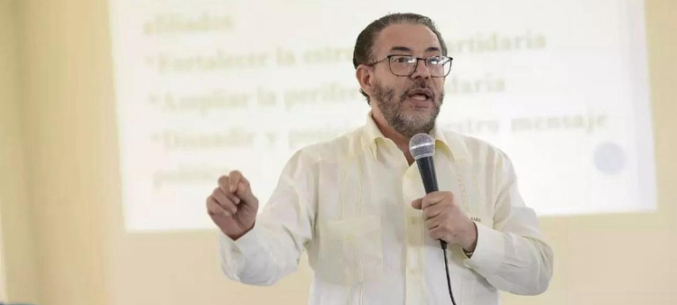 Guillermo Moreno, presidente del partido Alianza País.