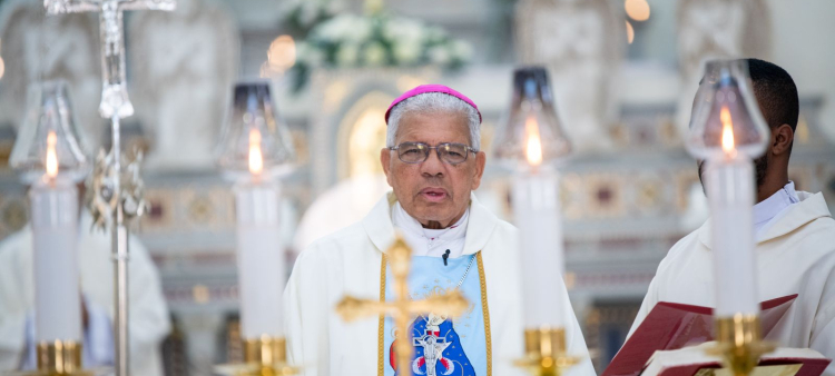El arzobispo de Santo Domingo, Francisco Ozoria, habló durante la eucaristía por el Día de la Virgen de la Altagracia.