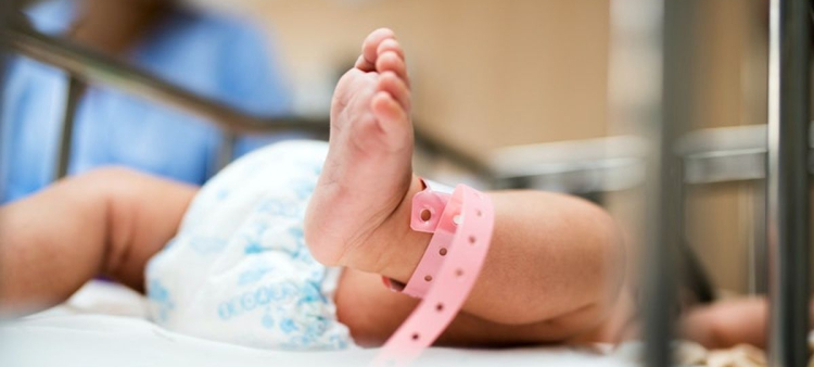 Evitaron que 428 bebés fallecieran en hospitales públicos en 2023.