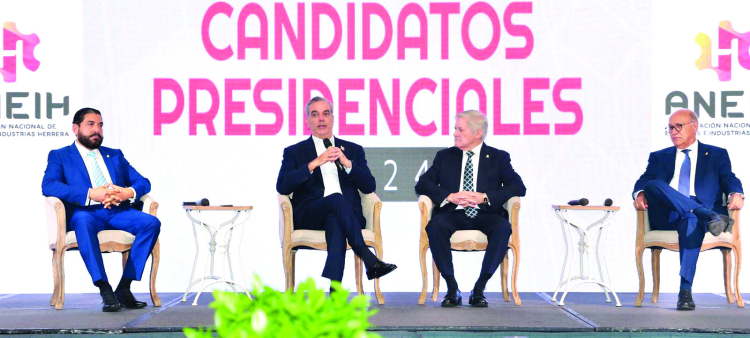 Presidente Luis Abinader expuso ayer en la Asociación de Industriales de Herrera.