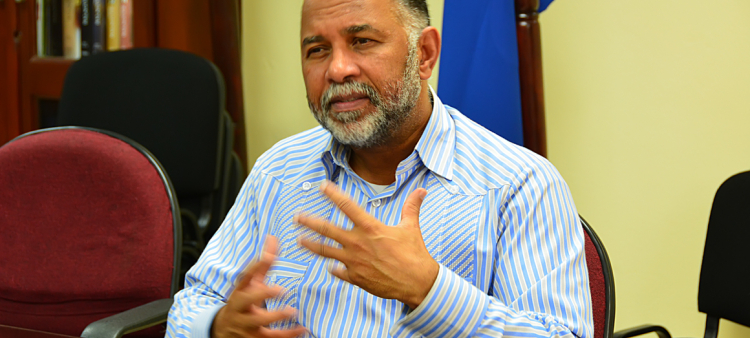 Eduardo Hidalgo, presidente de la Asociación Dominicana de Profesores (ADP).