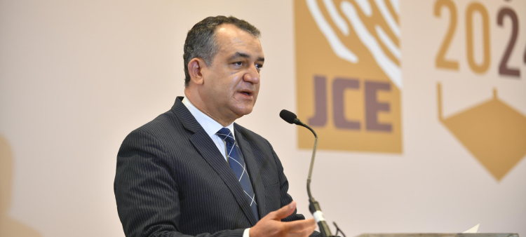 Román Jáquez, presidente de la JCE.