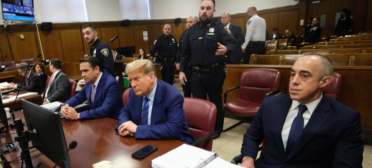 El expresidente Donald Trump en la corte penal de Manhattan, el 16 de abril de 2024, en Nueva York.
