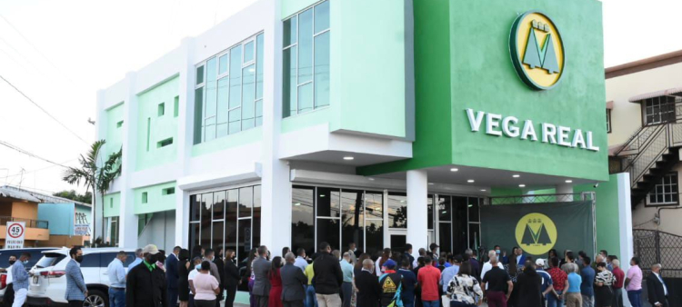 Las cooperativas se rigen por la Ley 127.64.