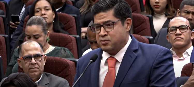 Julio Lozano, durante las vistas públicas.